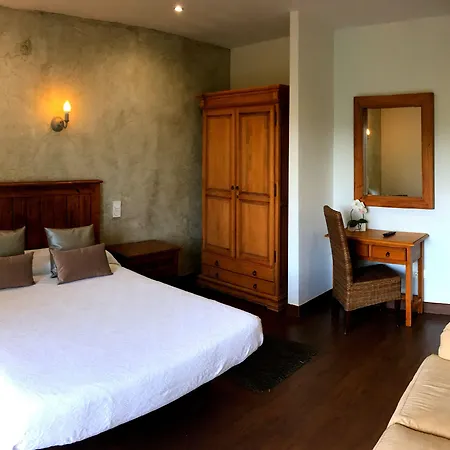 乌索特吉农家乐 *